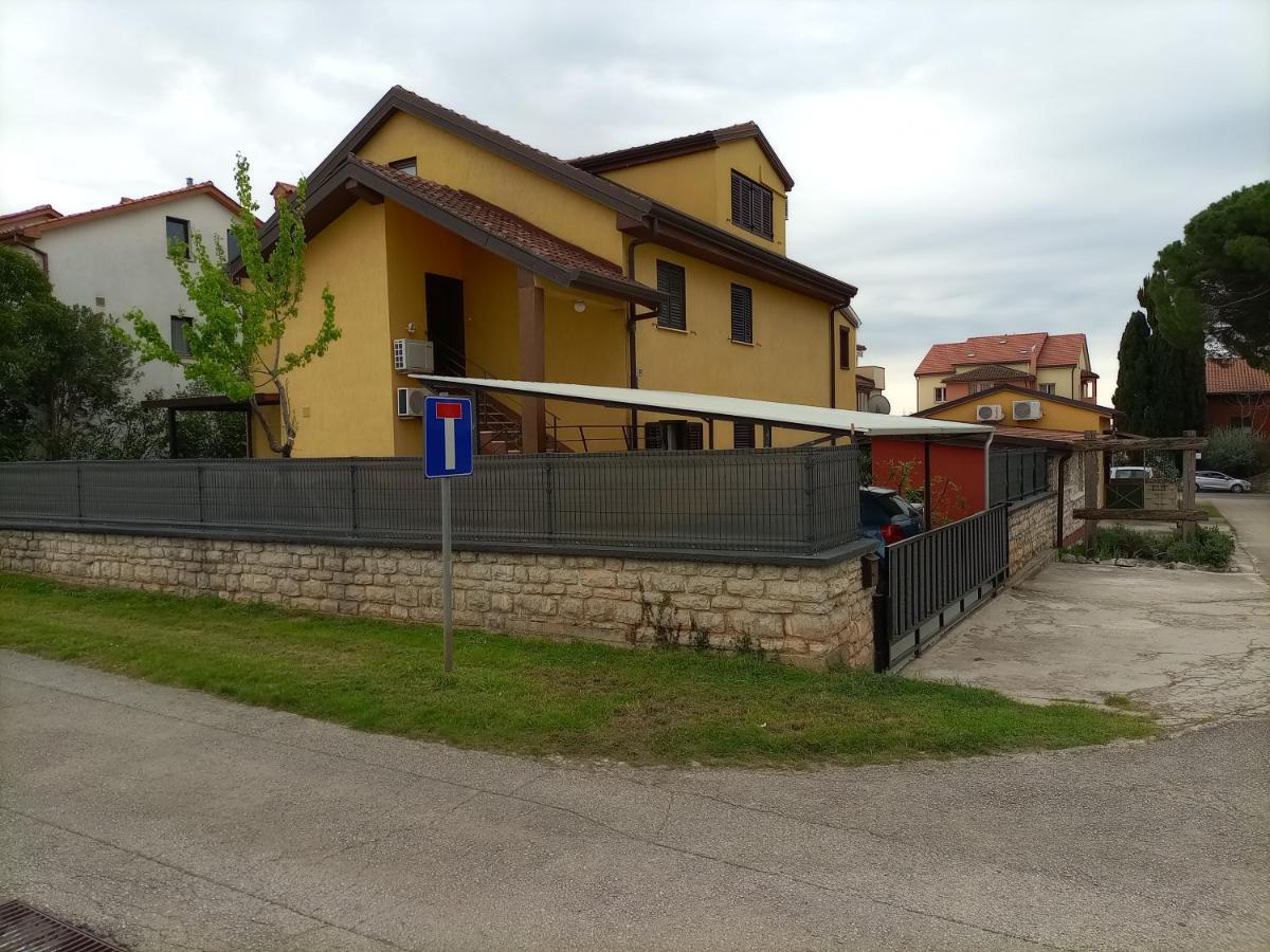 Apartments Ingrid Novigrad  Exterior photo