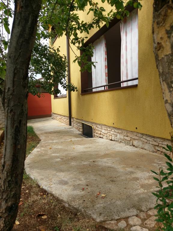 Apartments Ingrid Novigrad  Exterior photo