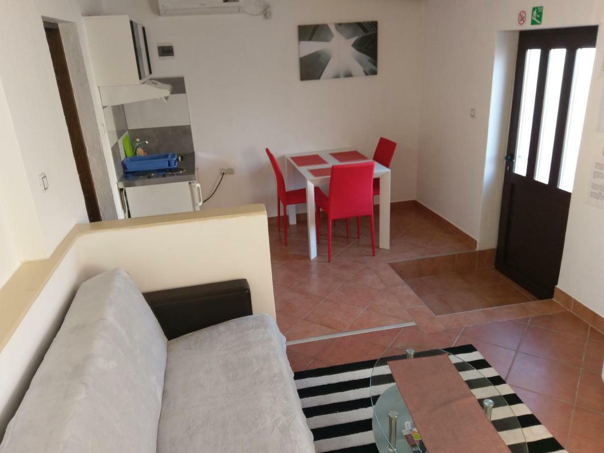 Apartments Ingrid Novigrad  Exterior photo